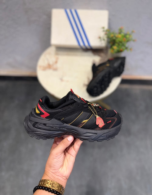 Adidas XLG Storm Edge