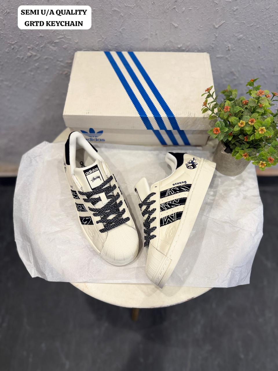 Adidas Originals Superstar Heart Chrome